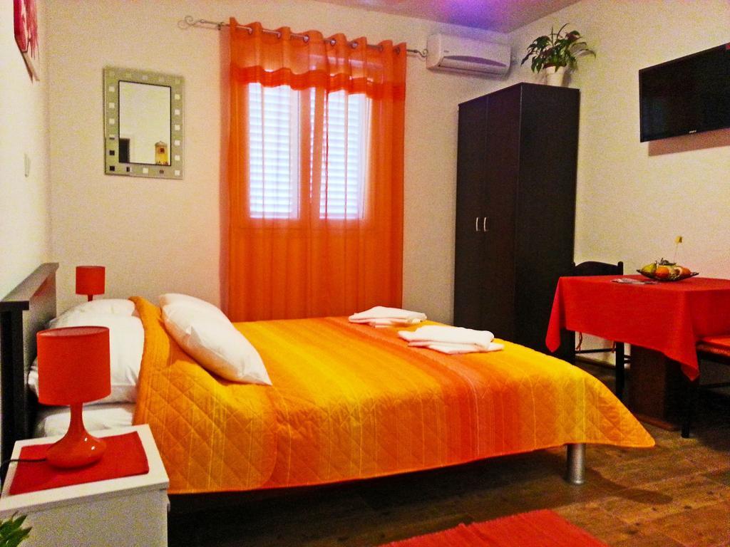 Apartments And Rooms King Mokosica Room photo